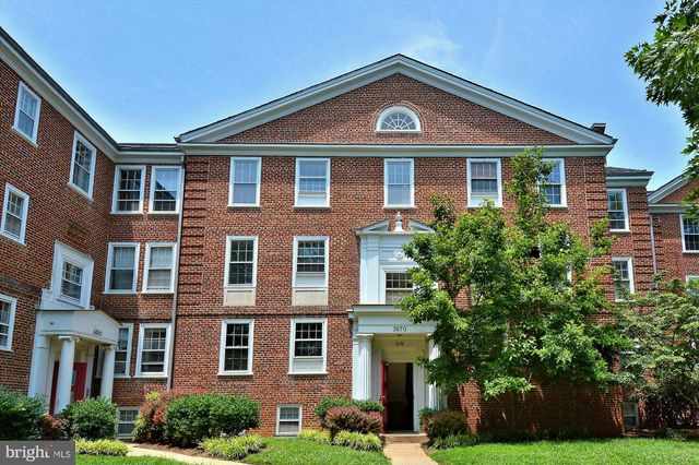 $3,600 | 3820 39th Street Northwest, Unit A115 | McLean Gardens