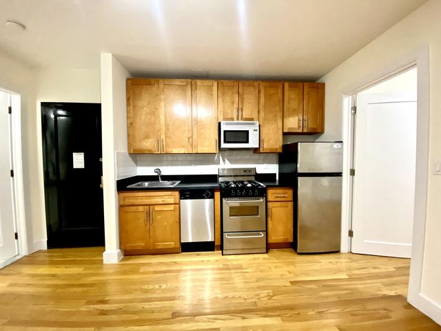 $2,895 | 230 East 80th Street, Unit 3D | Upper East Side