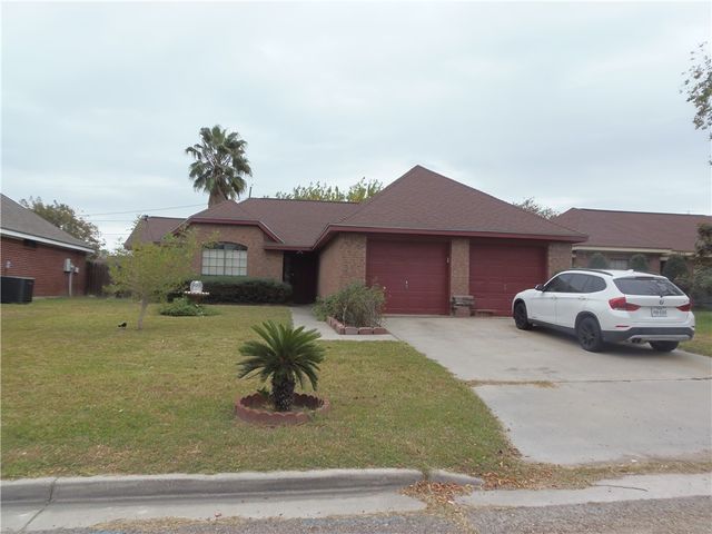 $229,900 | 2978 Lakeview E Drive | Ingleside