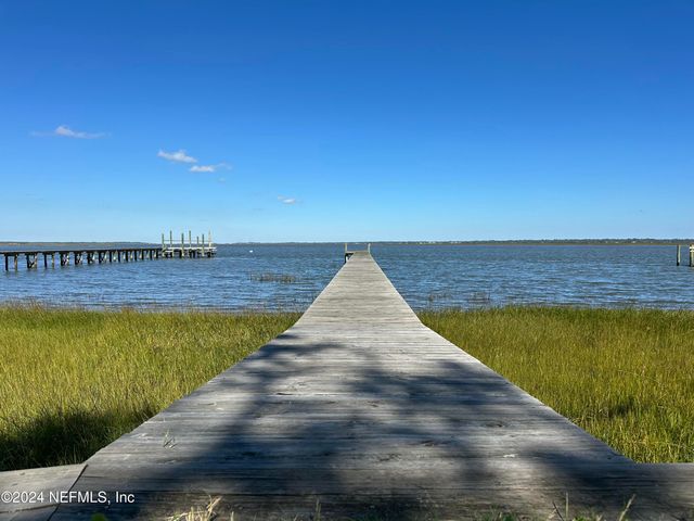 $1,100,000 | 16385 Waterville Road | Black Hammock Island