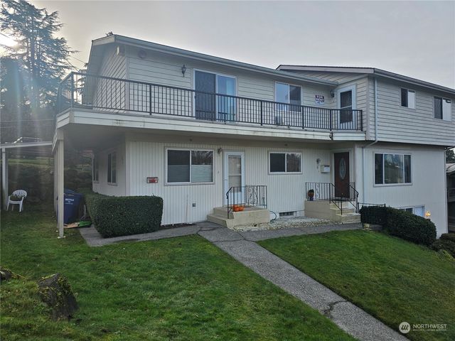 $3,400 | 1501 30th Avenue South, Unit A | Mount Baker