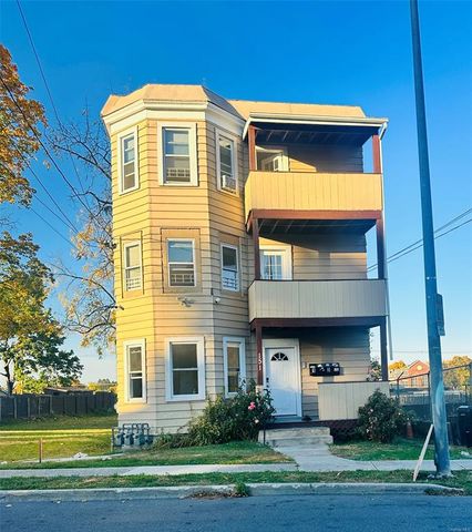 $2,250 | 151 Cannon Street, Unit 2 | Poughkeepsie City Center