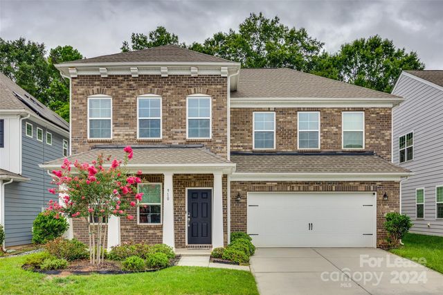 $3,500 | 910 Ashton Oak Court | Fort Mill