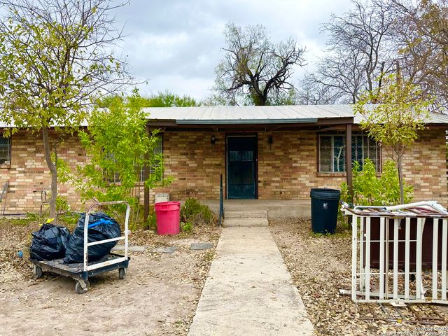 $150,000 | 374 West W Highway | La Pryor