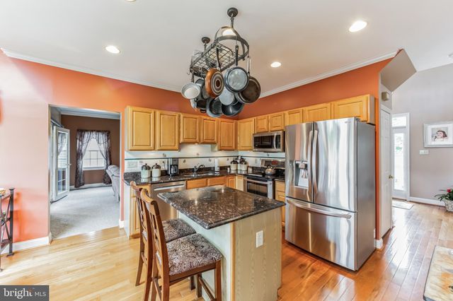 $664,900 | 410 Reading Lane