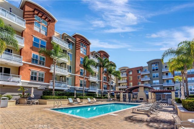 $649,000 | 12664 Chapman Avenue, Unit 1112 | East Garden Grove