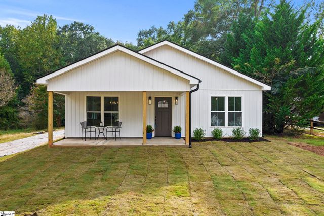 $349,900 | 125 B Hilltop Drive | Travelers Rest