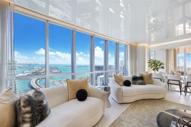 $4,500,000 | 851 Northeast 1st Avenue, Unit 5211 | Park West