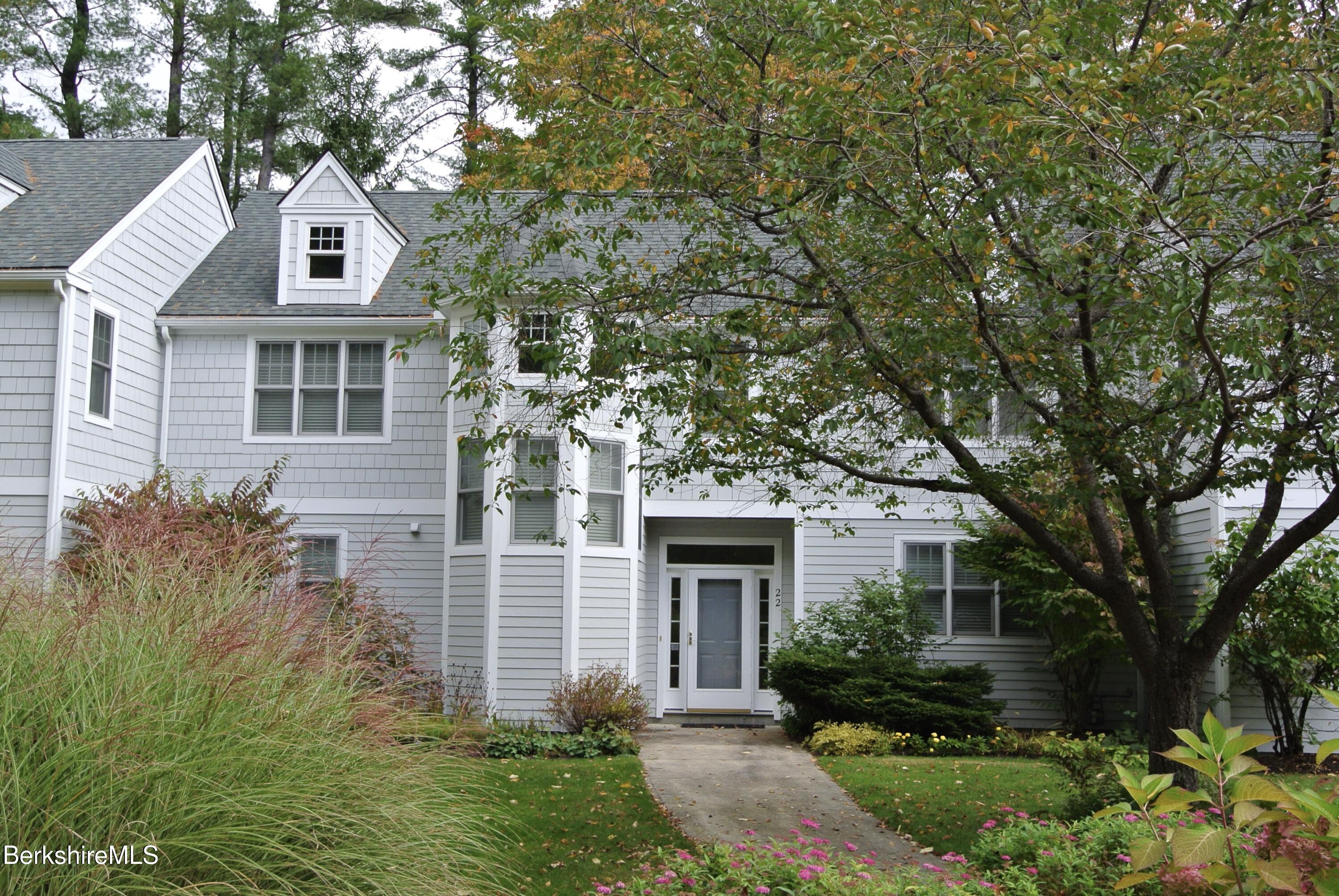 Entry to unit with landscaping