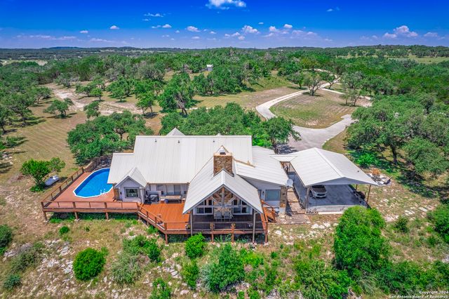 $1,500,000 | 880 Wegener Trail