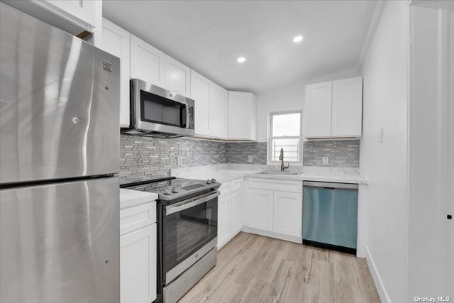 $3,200 | 188 Beach 97th Street, Unit 1 | Rockaway Beach