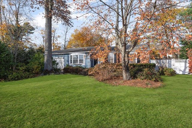 $749,900 | 93 Ridgeway Avenue | Setauket-East Setauket