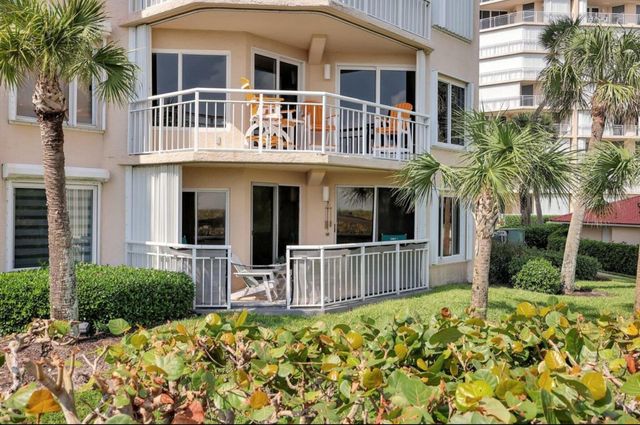 $395,000 | 3870 North Hwy A1A, Unit 1011 | Hutchinson Island North