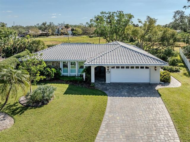 $634,000 | 7173 Antigua Place | Gulf Gate Estates