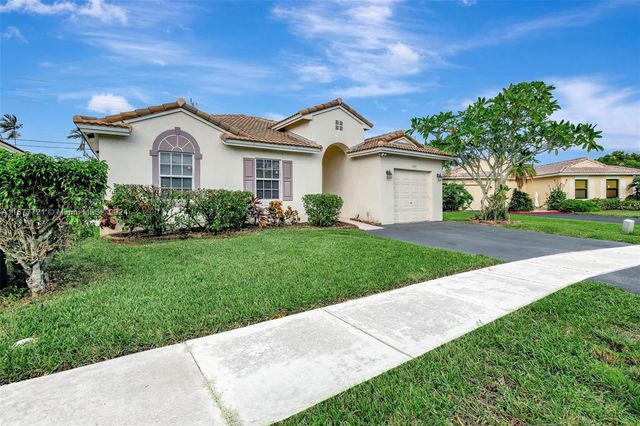 $635,500 | 11909 Southwest 17th Court | The Villages of Renaissance