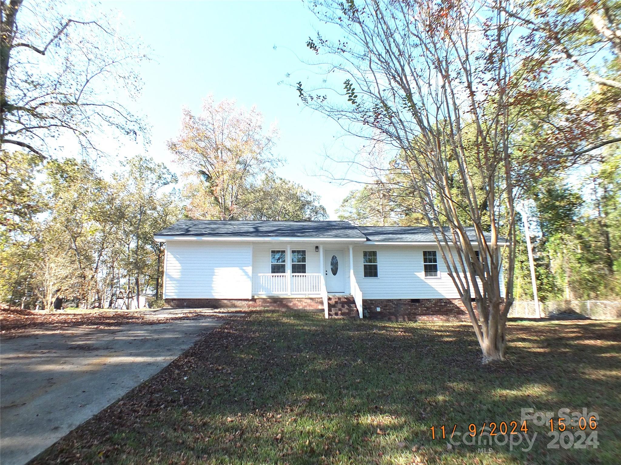 front view of house with a yard