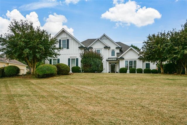 $875,000 | 202 Autumn Glen Trail