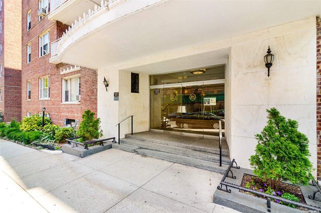 $539,000 | 104-20 68th Drive, Unit A33 | Rego Park