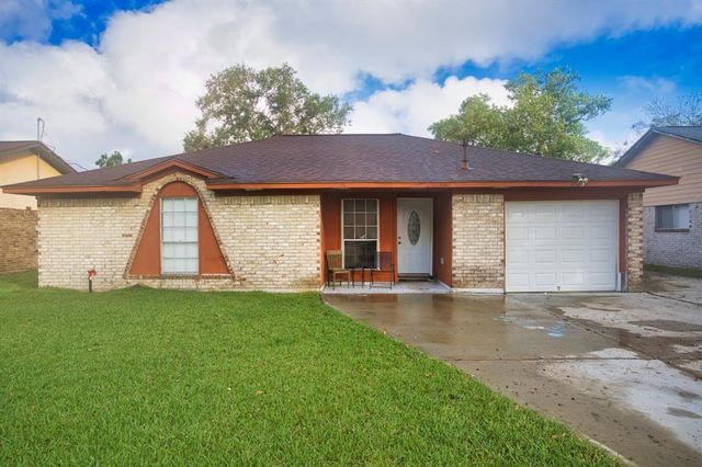 $169,000 | 709 East Murray Street | Angleton