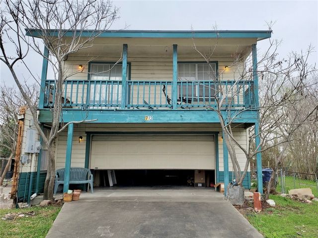 $155,000 | 712 Ave I | Sinton