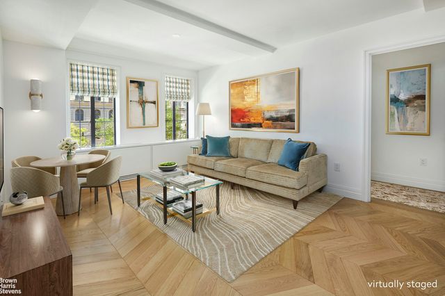 $2,495,000 | 393 West End Avenue, Unit 2D | Upper West Side