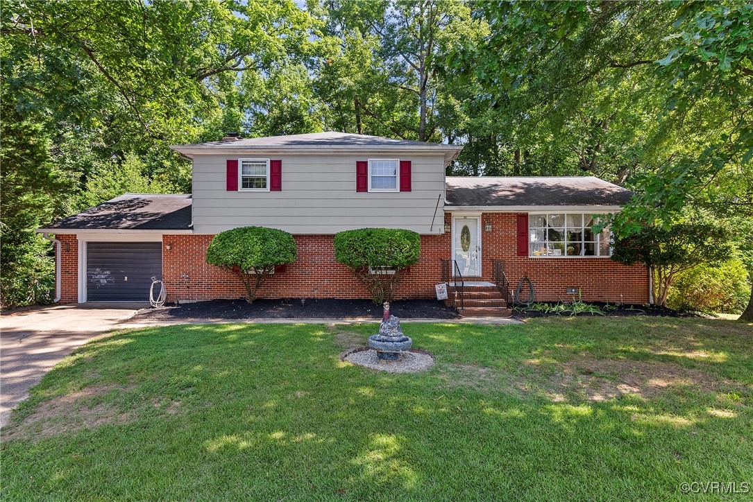 a house view with a garden space