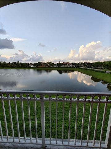 $2,900 | 10901 Northwest 83rd Street, Unit 204 | Islands of Doral