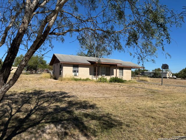 $130,000 | 1144 Westward Trail | Uvalde Estates