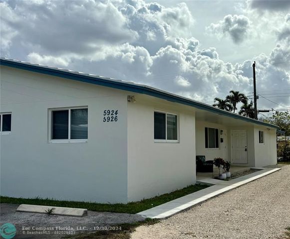 $2,100 | 5926 Grant Street | Hollywood Beach Heights