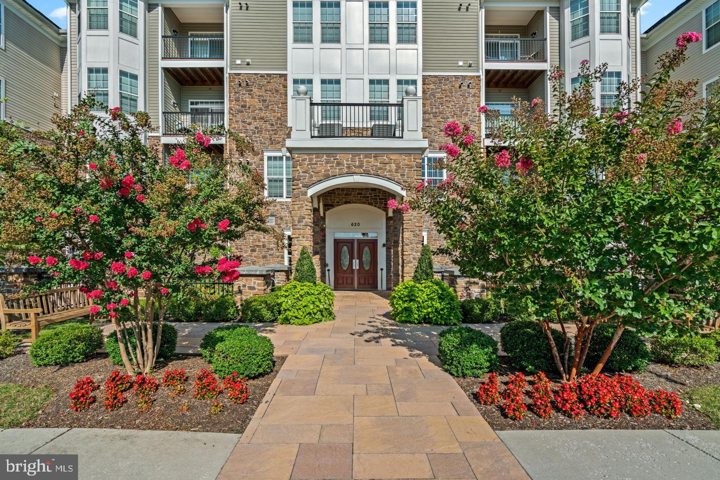 a house view with a outdoor space