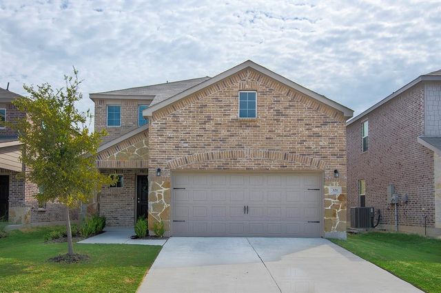 $349,900 | 321 Glenwick Lane | Van Alstyne