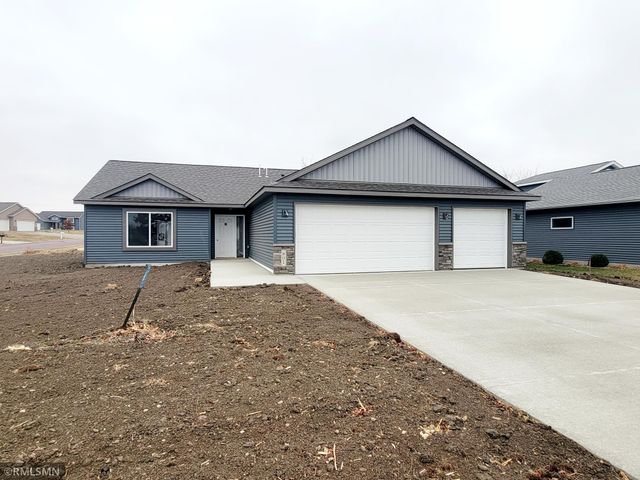 $304,900 | 160 Lake Erin Drive | Green Isle