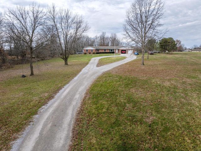 $399,000 | 12455 New London Gravel Road | Clay Township - Ralls County