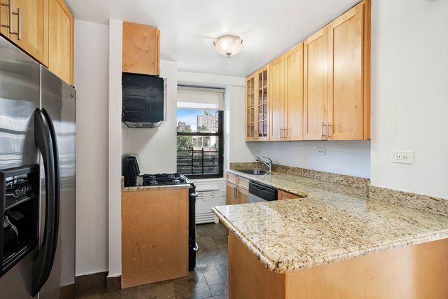 $5,875 | 788 Columbus Avenue, Unit 15P | Upper West Side