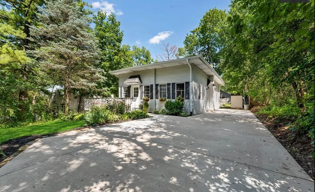 $2,275 | 8816 Gardner Road | Algonquin Township - McHenry County