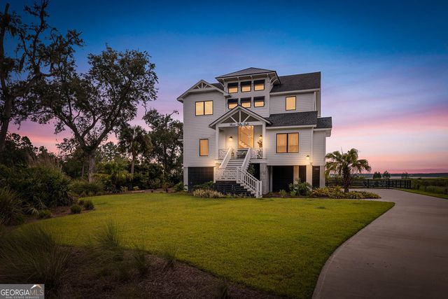 $1,399,900 | 358 Maiden Creek Drive