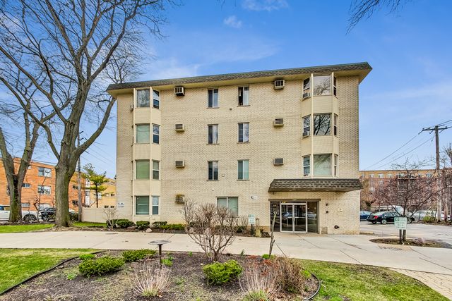 $189,000 | 8232 Niles Center Road, Unit 405 | Skokie