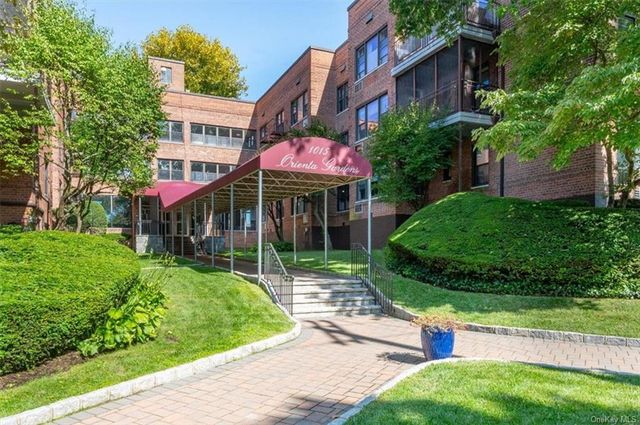 $375,000 | 1015 Old Boston Post Road, Unit 2L | Mamaroneck Village