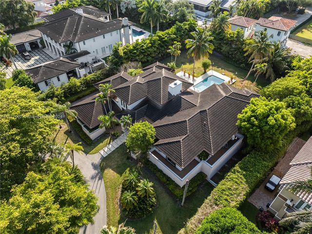 $5,950,000 | 8001 Los Pinos Boulevard | Cocoplum