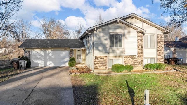 $265,000 | 25 Countrywood Drive | Saint Peters