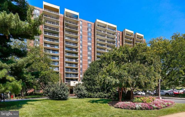 $259,000 | 7401 Westlake Terrace, Unit 514 | Potomac