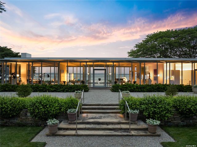 $5,200,000 | 5722 Clay Point Road | Fishers Island