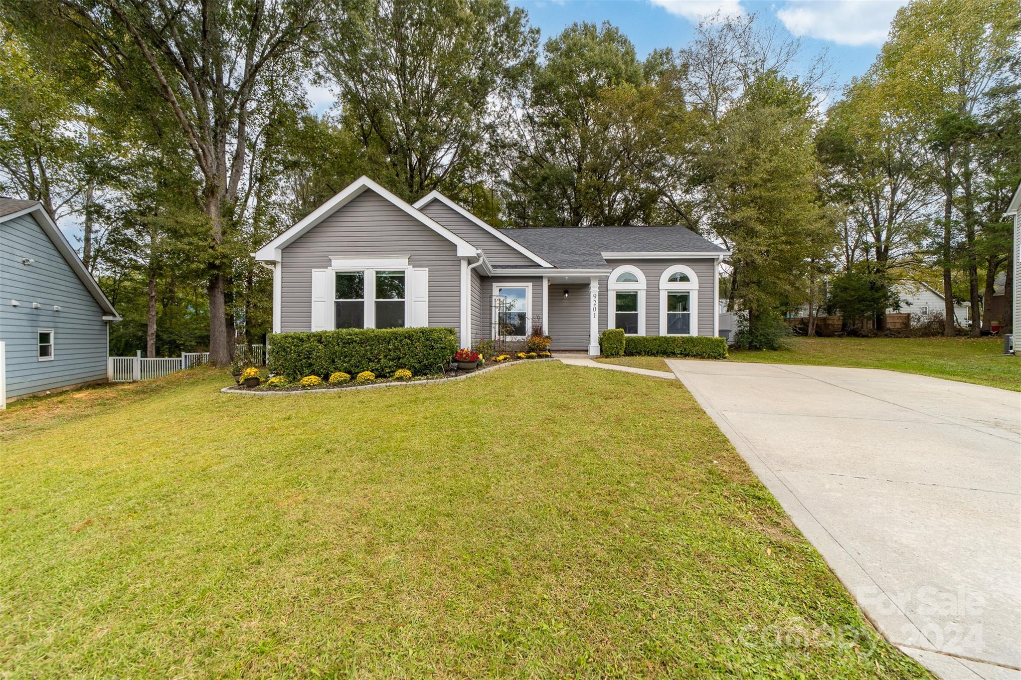 a view of a house with a outdoor space