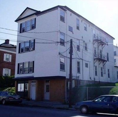 $1,600 | 71 East Main Street, Unit 2F | Father Kelly