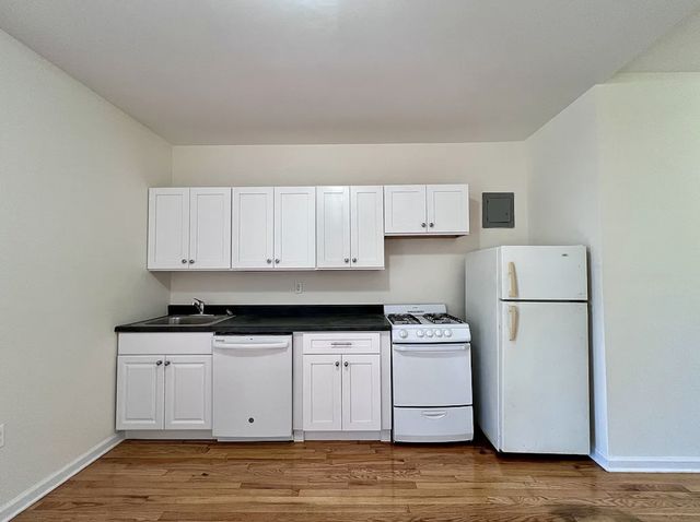 $2,750 | 302 Quincy Street, Unit 2B | Bedford-Stuyvesant