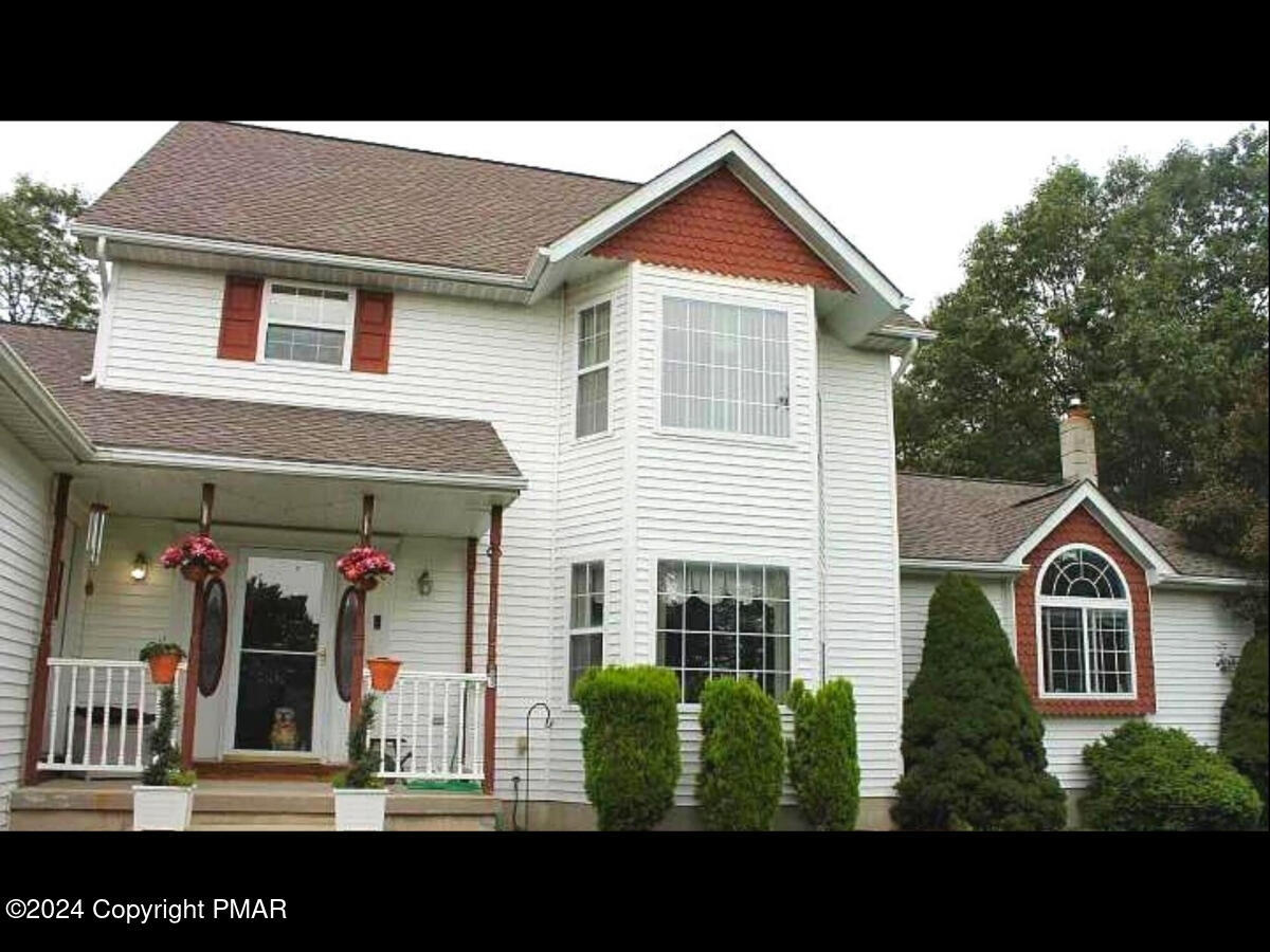 a view of house and front of a house