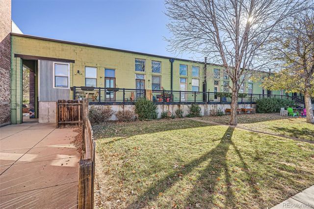 $450,000 | 1111 Osage Street, Unit 21 | Lincoln Park