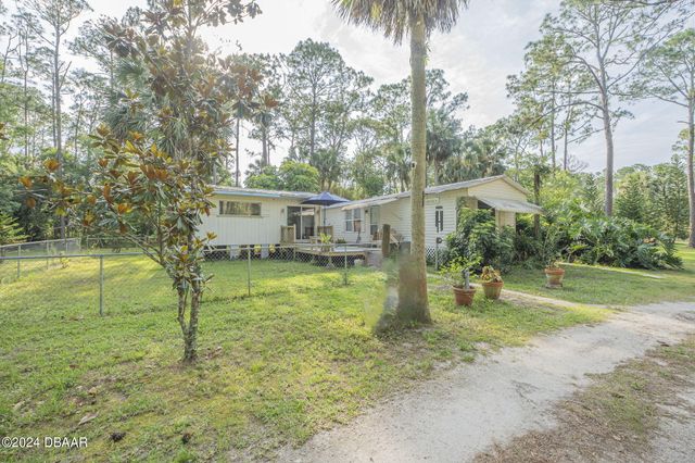 $585,000 | 2110 West Poinsettia Drive | Tomoka Farms