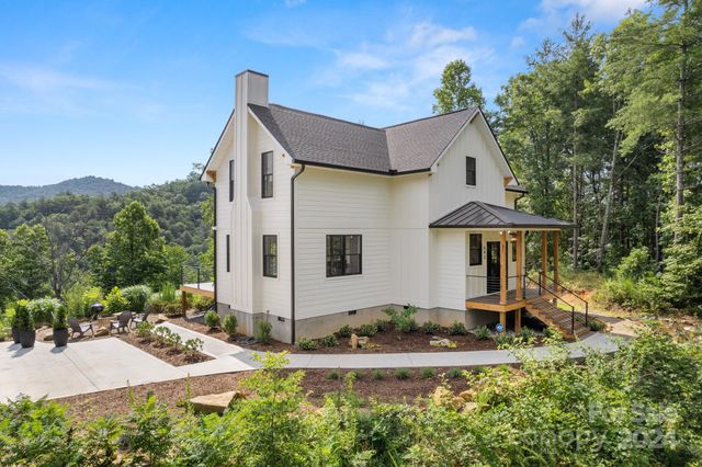 $1,000,000 | 693 Gallimore Road | Blue Ridge Township - Henderson County