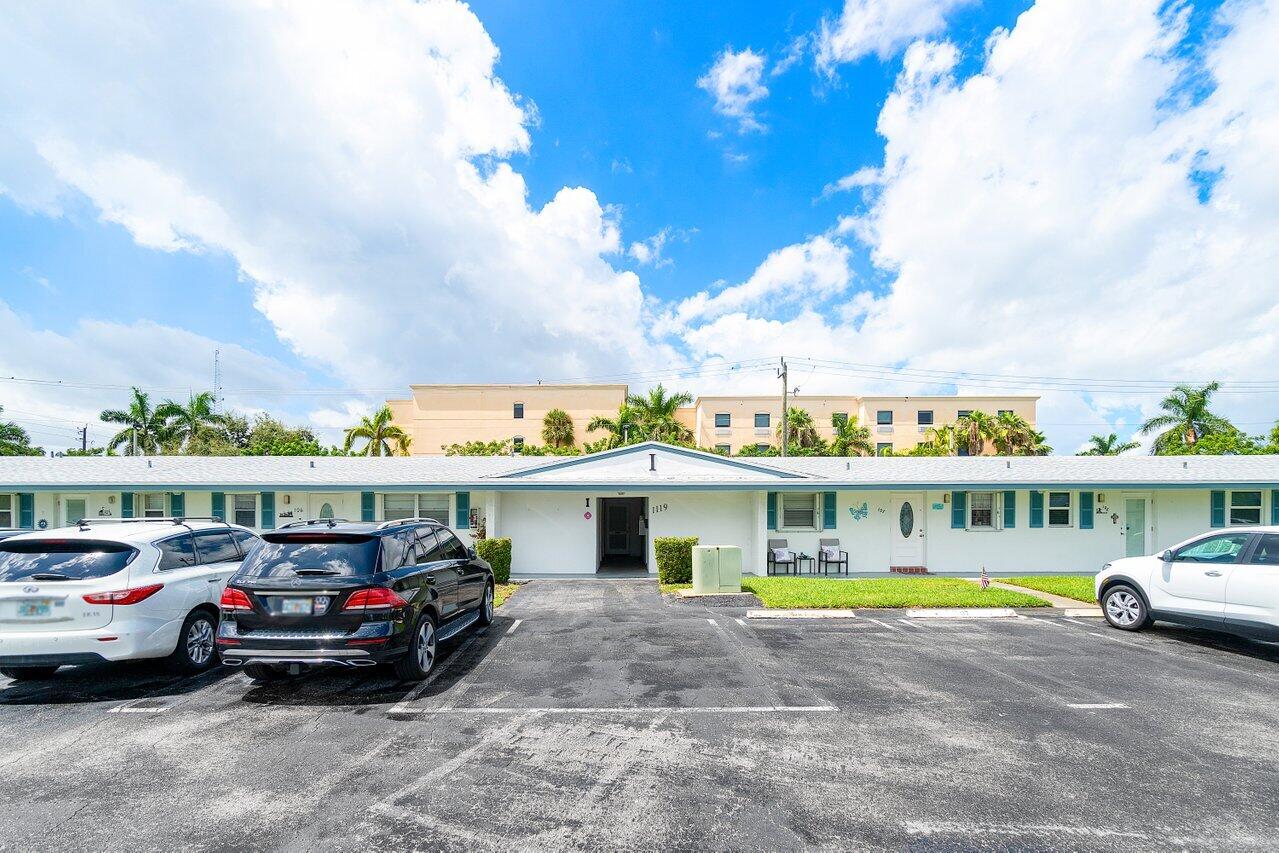 001-1119LakeTerrace-Unit108-BoyntonBeach